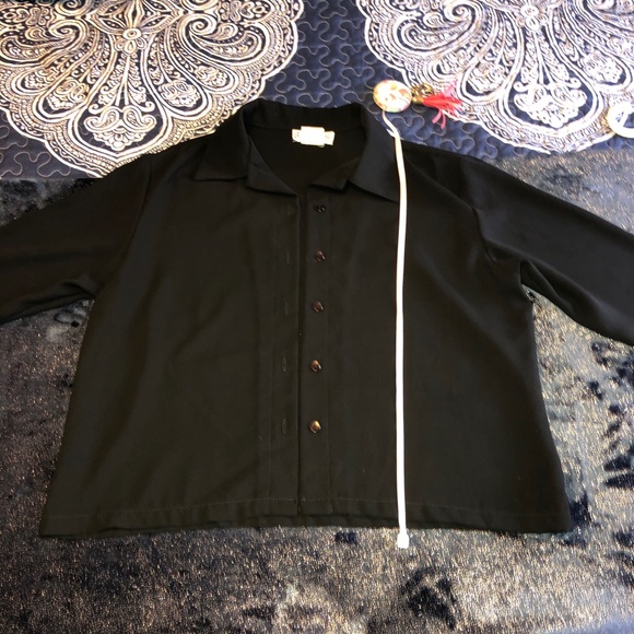 Briggs petite black  lightweight top size medium - Picture 5 of 10